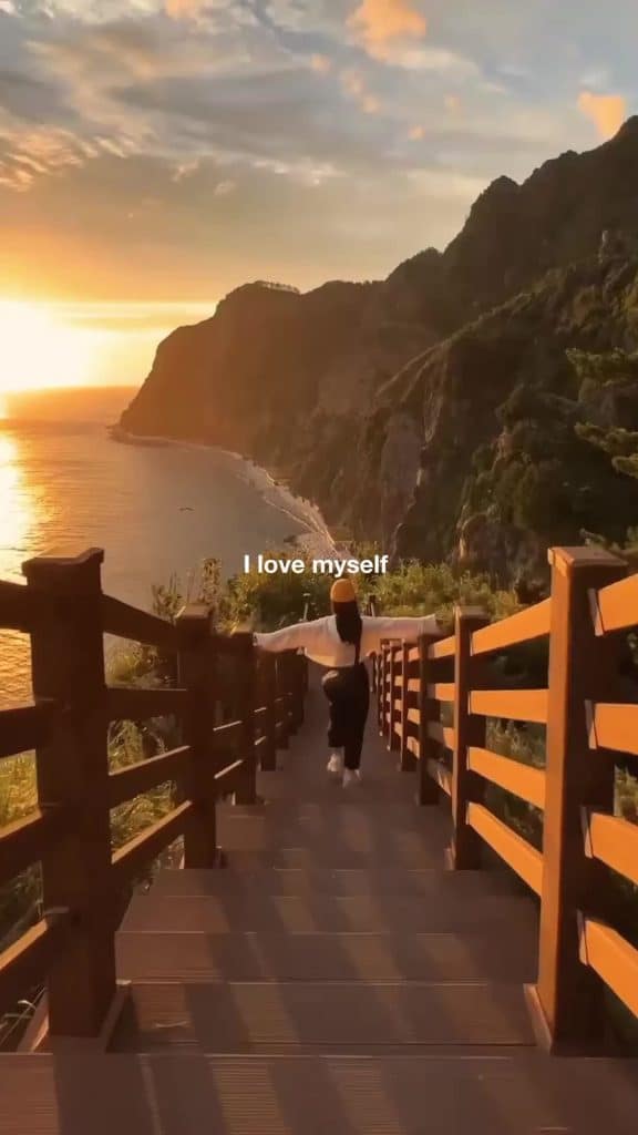 , Tiktok (自己愛): Je m’aime (modèle capcut)