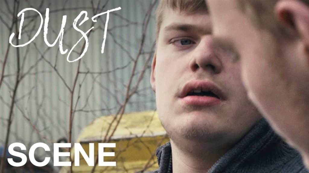 , masturbate; Dust (dòst) – une main pour un ami