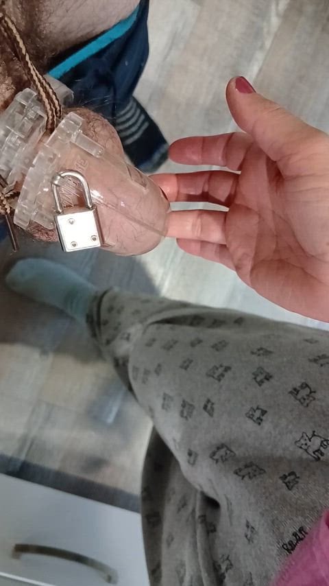 , Reddit (*): Le faire fuir … devenir très excité et serré