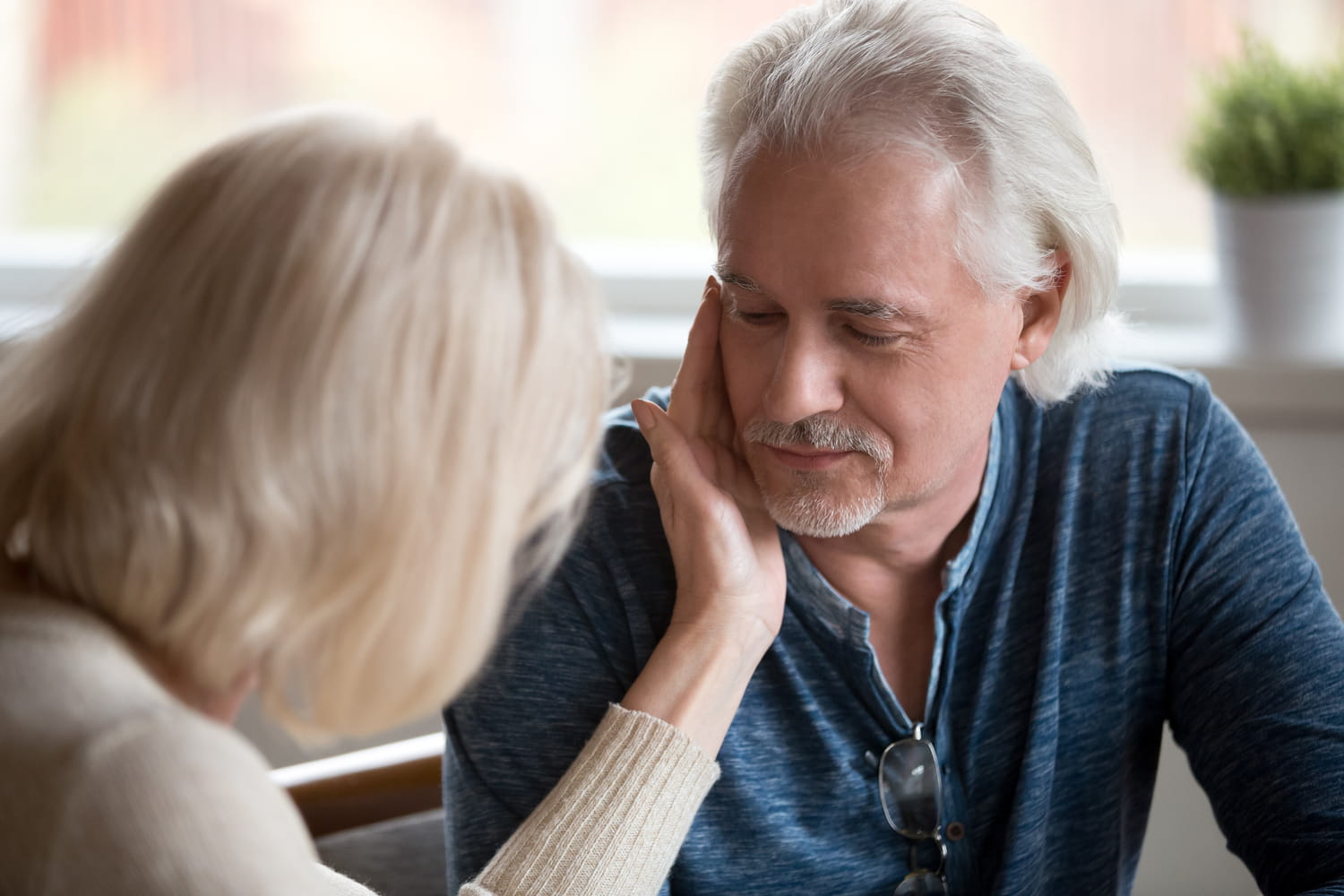 , Le corps change après une longue période d’abstinence : ce qui se passe vraiment chez la femme et l’homme