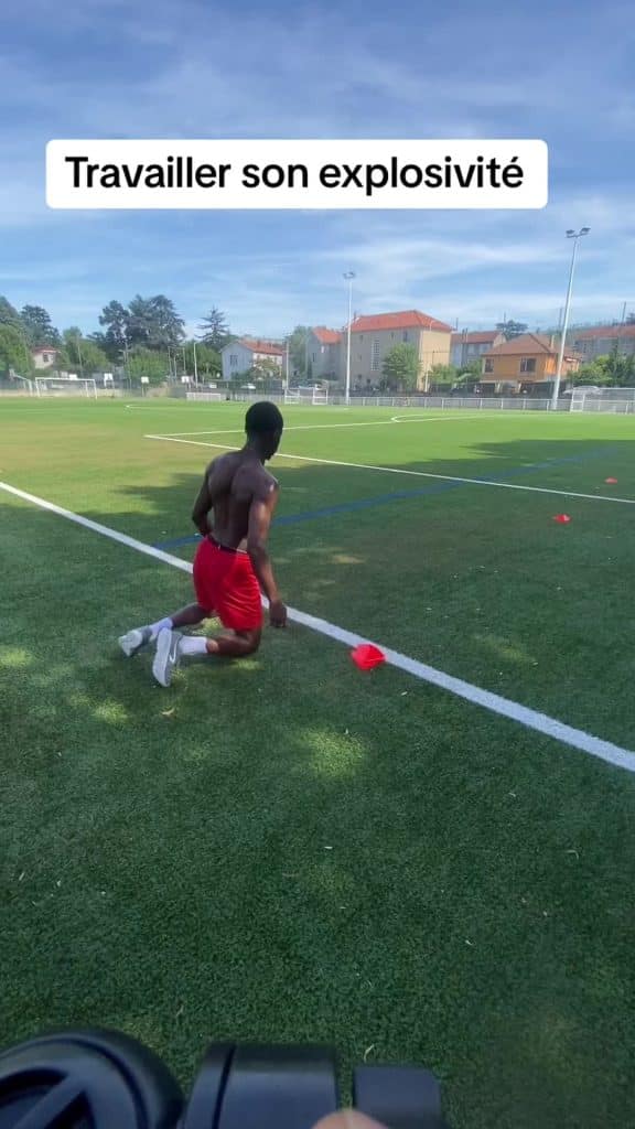 , préparation sportive; Fais-le 10 fois avec 30 secondes récupération entre les courses