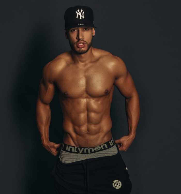 James Axel Flirt4free Male Webcam Modèle Muscle Hunk