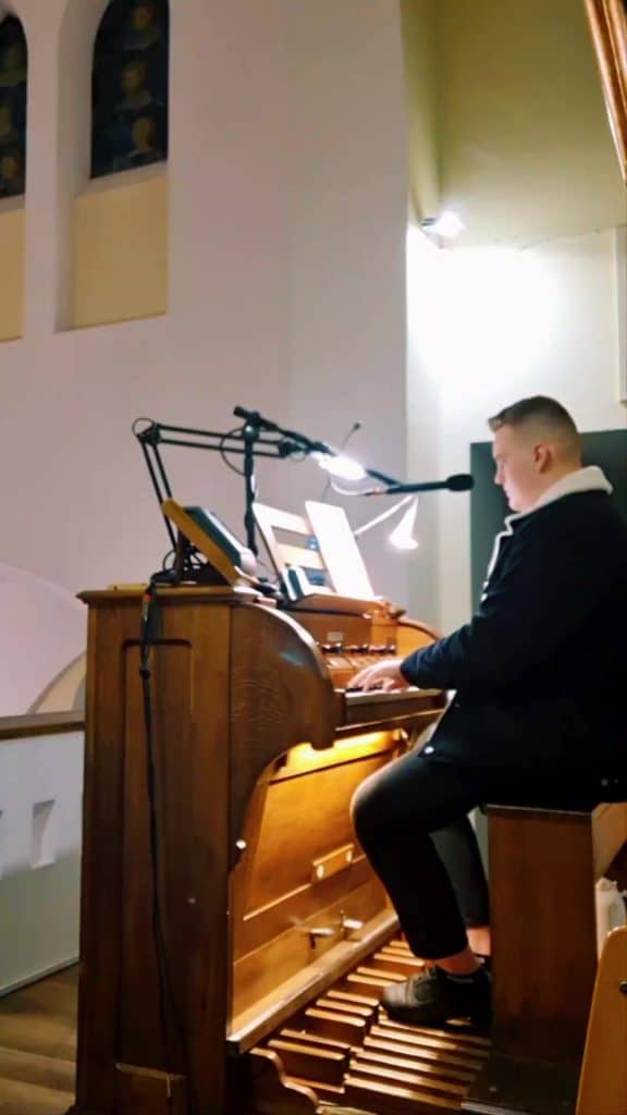 , onanista; 29 novembre 2022 – Paroisse de Jarosławice « Rorate Caeli »