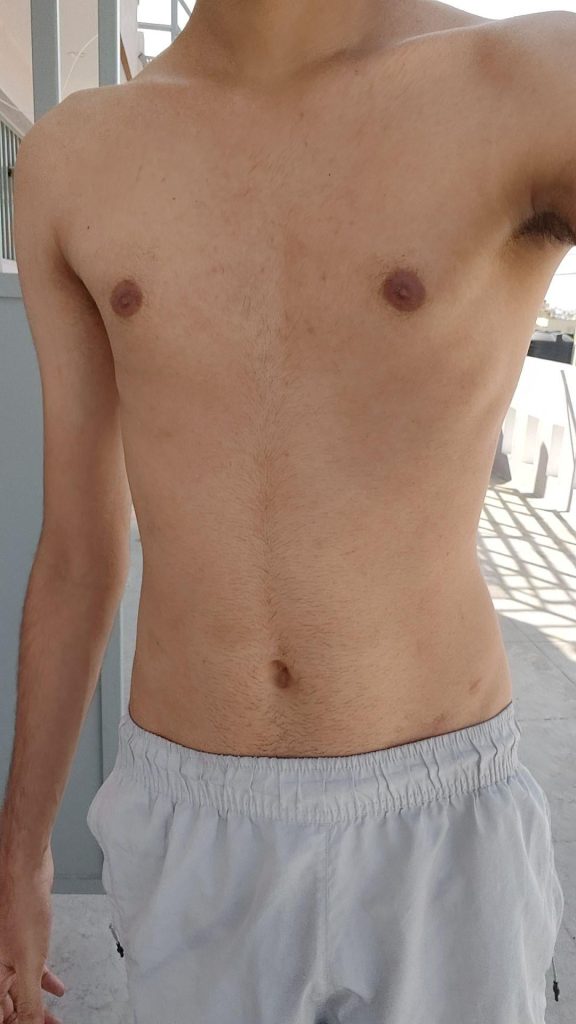, *; Prêt à servir un papa musclé