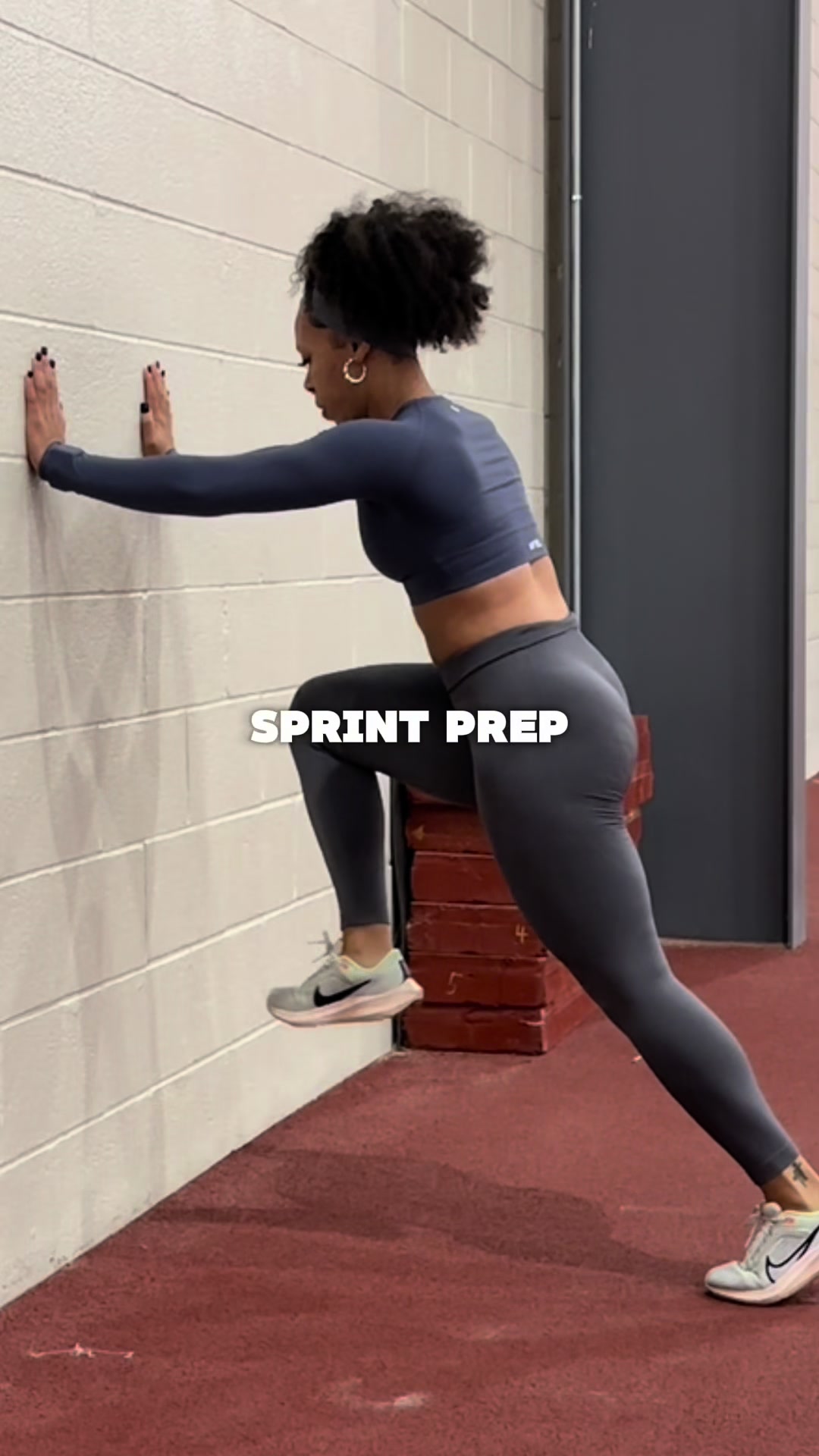 , Tiktok (athlete preparation): PRÉPARATION AU SPRINT Parce que la façon dont vous vous échauffez = la façon dont vous performez. Avant de te concentrer