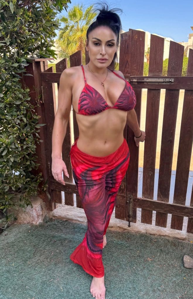 , *; Je ferai en sorte que votre statut verrouillé soit humiliant et évident.