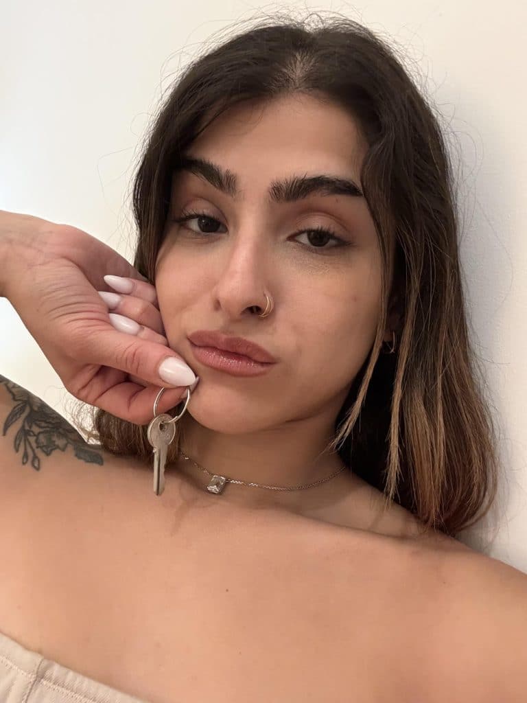 , *; Je décide quand tu as fini. Pas toi💋🗝️