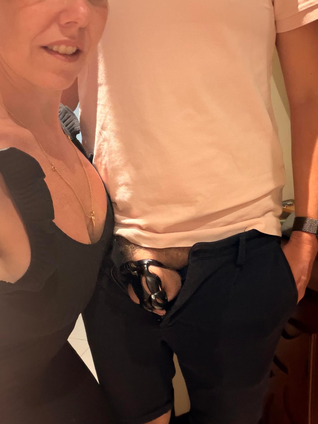 , Reddit (*): Direction le bar de la piscine. J’espère que quelqu’un commentera la clé ce soir. 😈