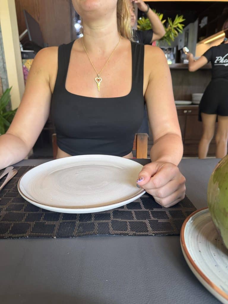 , Reddit (*): Ma clé est également portée en public, pour lui rappeler ma propriété